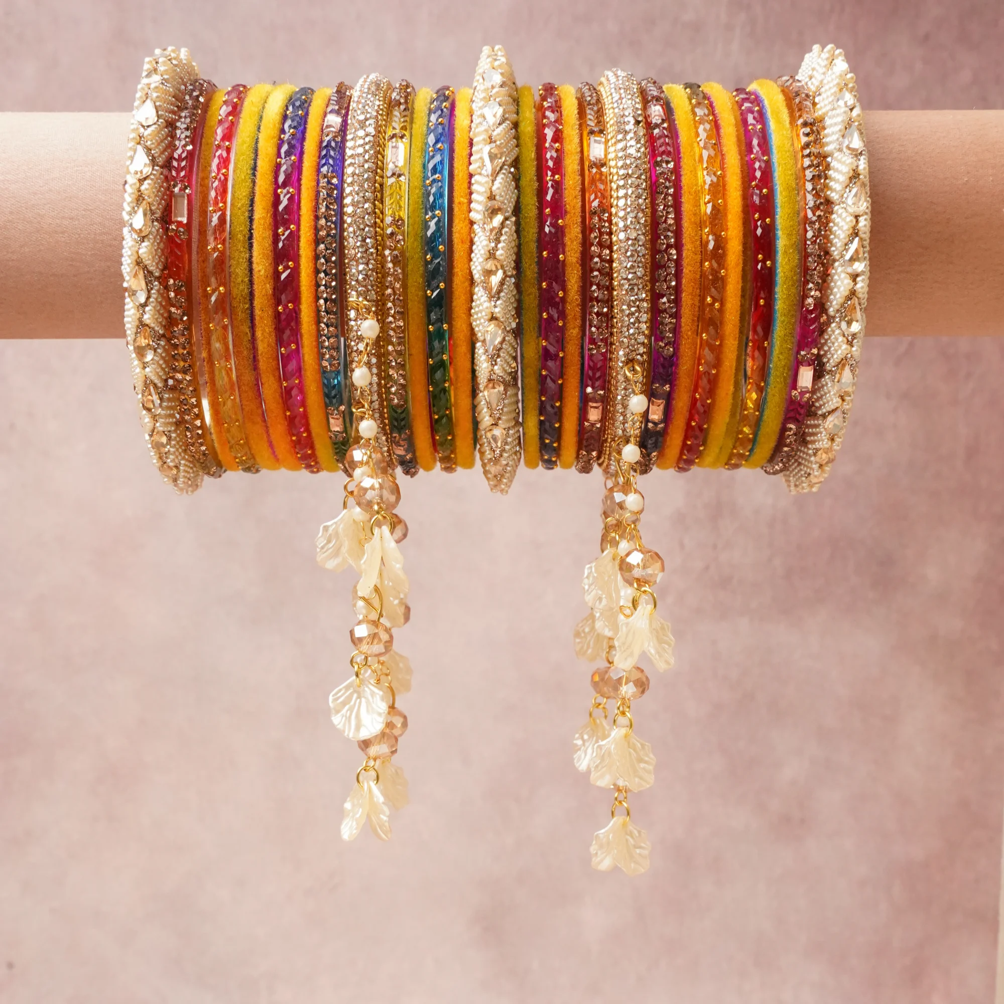 A majestic Mustard Yellow set, complemented by Clear Crystal, Pearl White, Champagne Gold, Iridescent Shell White, Rose Gold, Bright Gold featuring Velvet, Glass, Metal Alloy (Gold-Plated), Rhinestones, Faux Pearls, Mother-of-Pearl, Synthetic Thread.
Rich, ceremonial, and designed to be passed through generations.